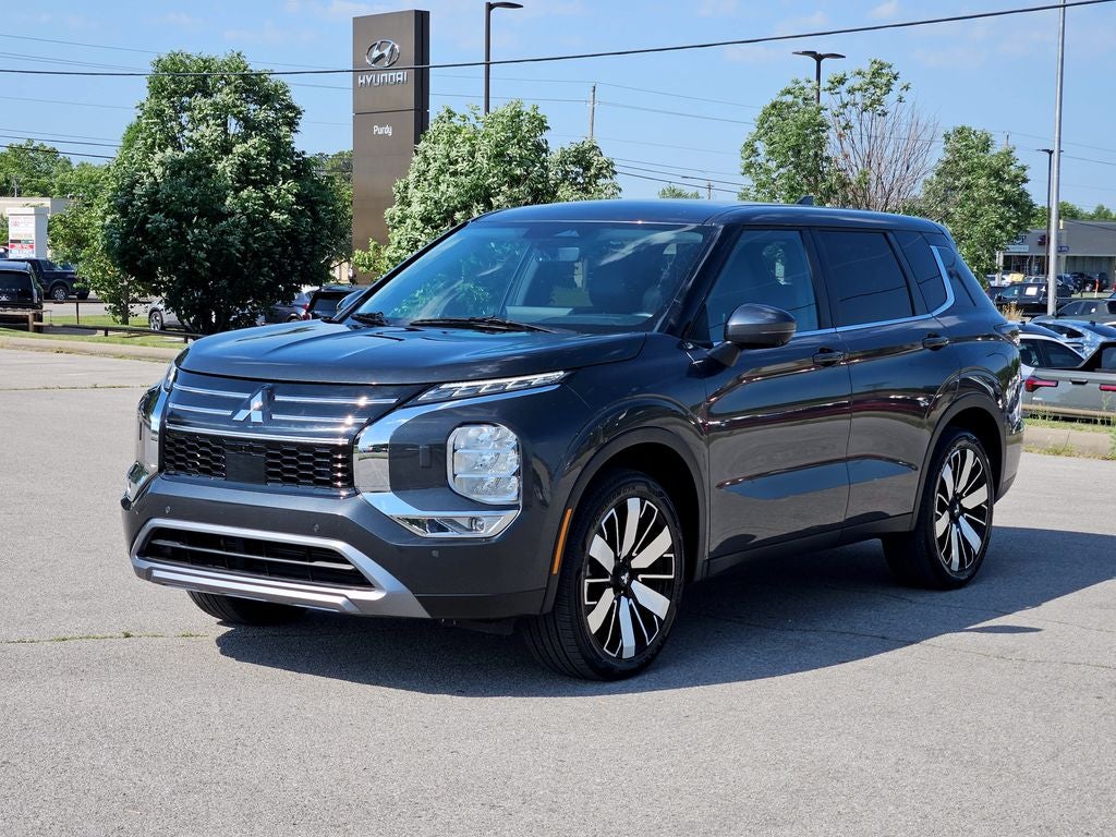 2025 Mitsubishi Outlander SE