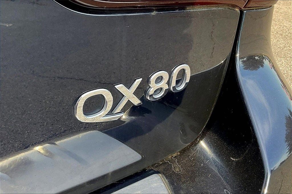2024 INFINITI QX80 LUXE