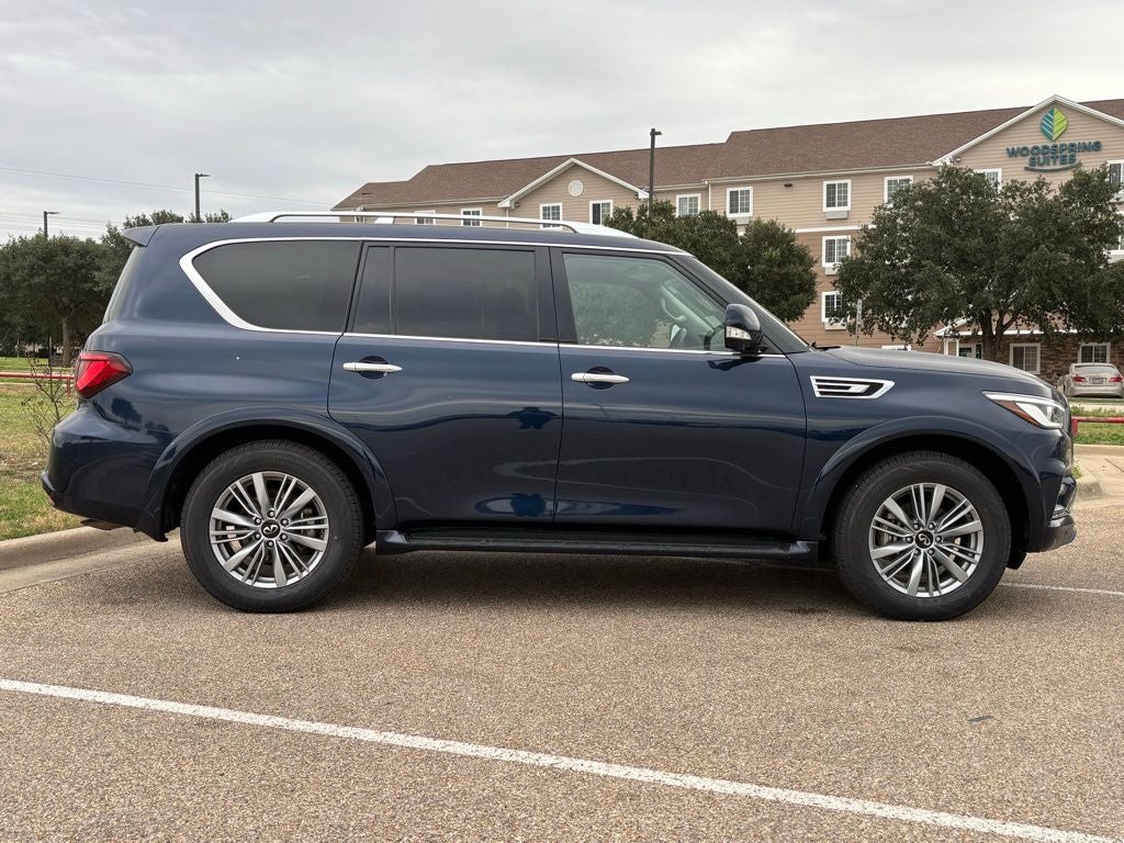 2024 INFINITI QX80 LUXE