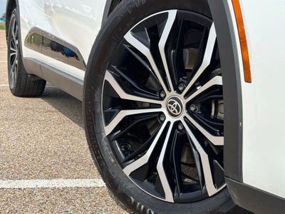 2024 Toyota Crown XLE