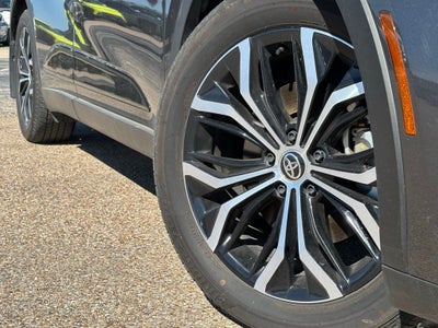 2024 Toyota Crown Limited