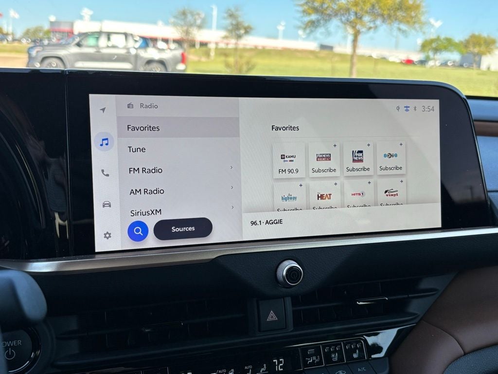 2025 Toyota Crown Signia Limited