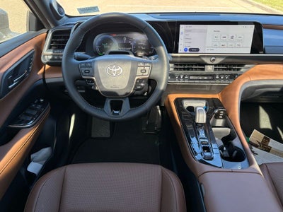 2025 Toyota Crown Signia Limited