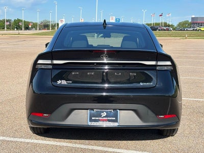 2025 Toyota Prius Plug-In Hybrid SE