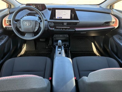 2025 Toyota Prius Plug-In Hybrid SE