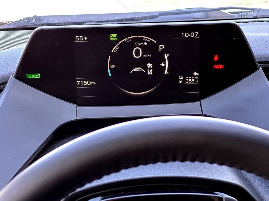 2025 Toyota Prius Plug-In Hybrid SE