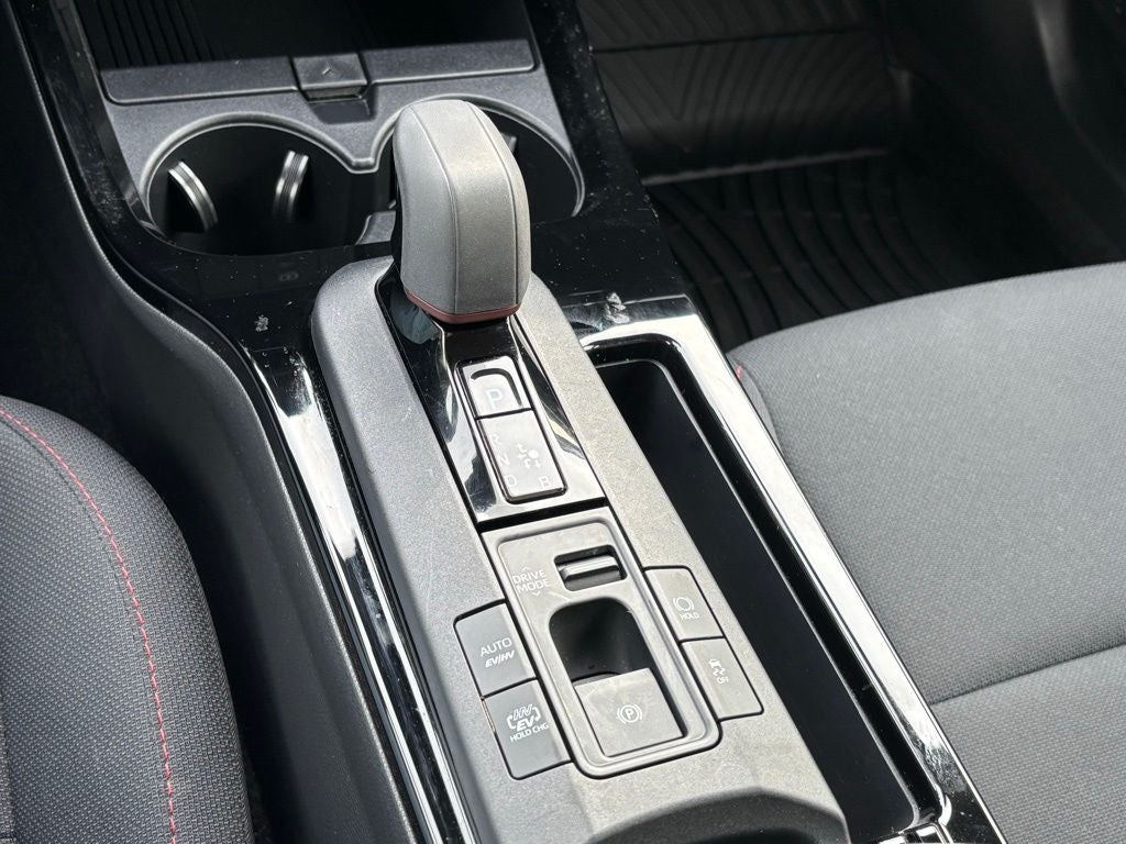 2025 Toyota Prius Plug-In Hybrid SE