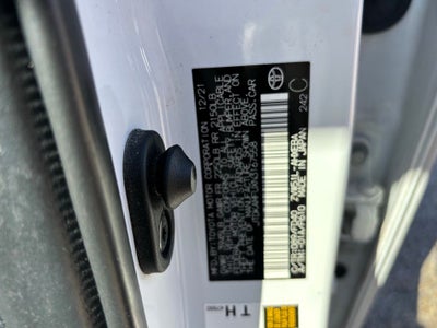 2022 Toyota Prius LE