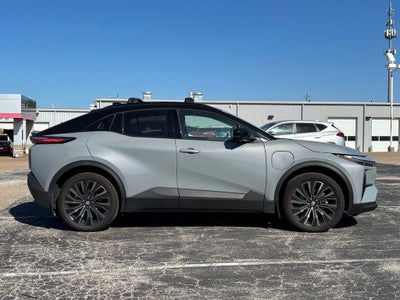 2026 Toyota C-HR XSE