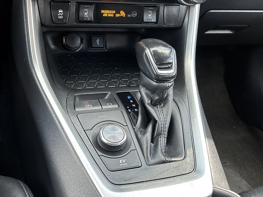 2020 Toyota RAV4 AWD XSE 4dr SUV