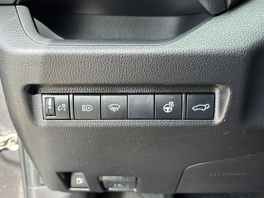 2020 Toyota RAV4 AWD XSE 4dr SUV