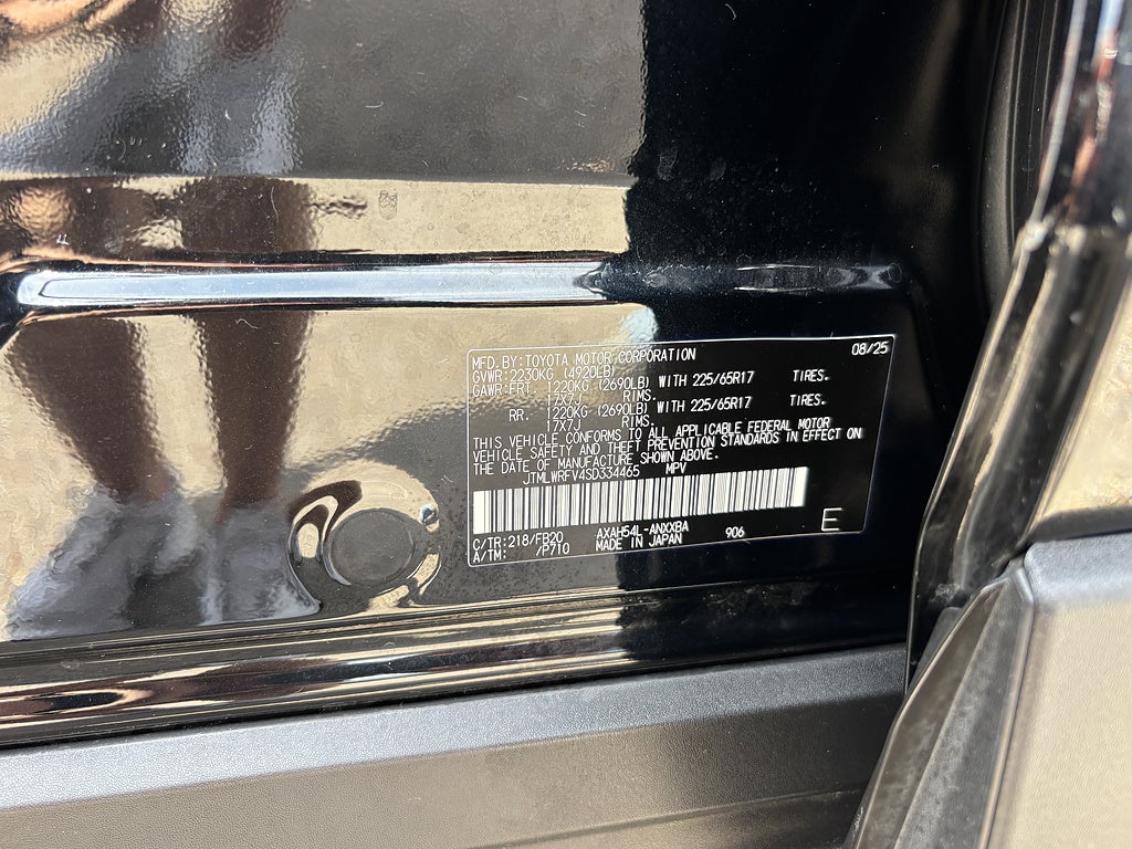 2025 Toyota RAV4 LE