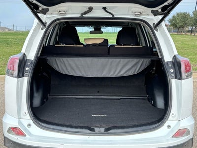 2018 Toyota RAV4 Hybrid XLE