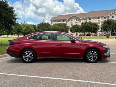 2026 Hyundai Sonata Hybrid Blue