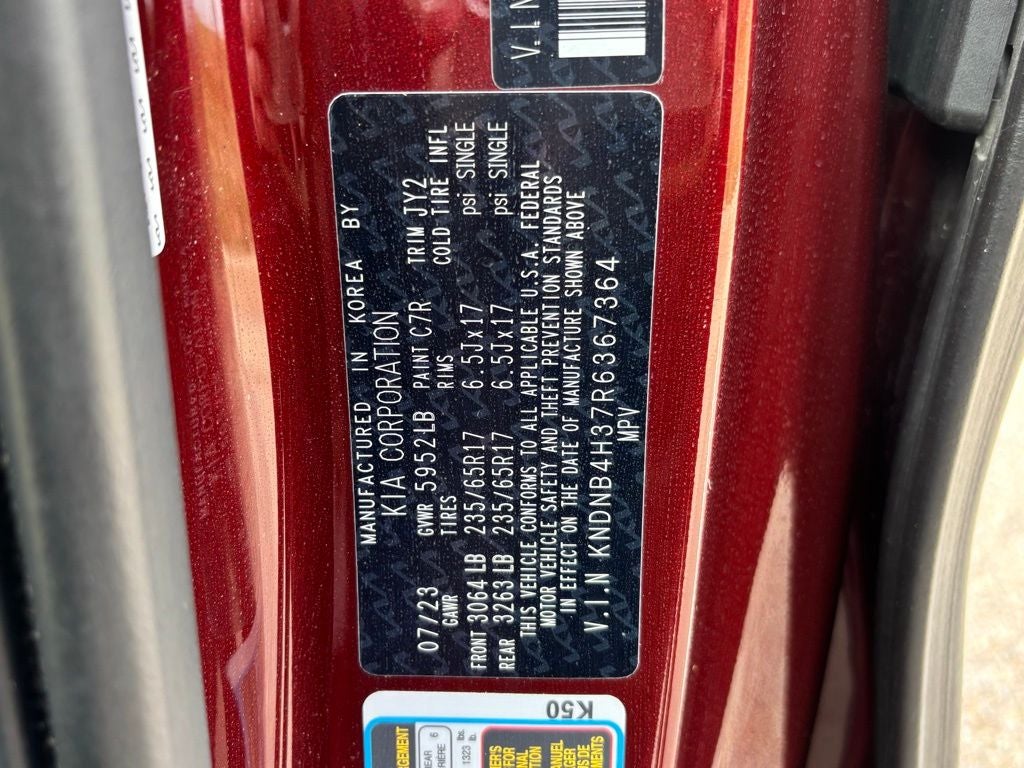 2024 Kia Carnival LX