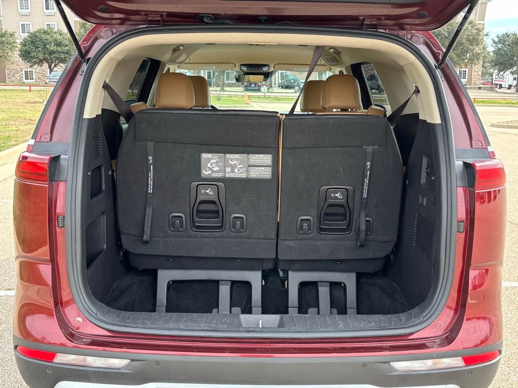 2024 Kia Carnival LX