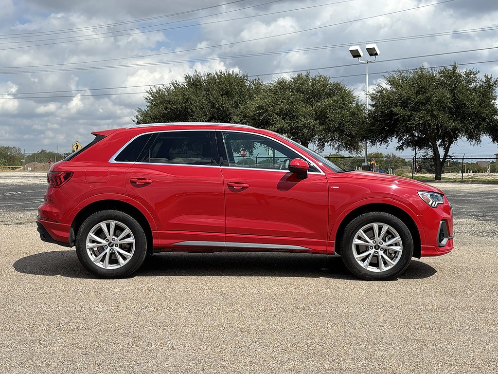 2025 Audi Q3 quattro S line Premium 45 TFSI