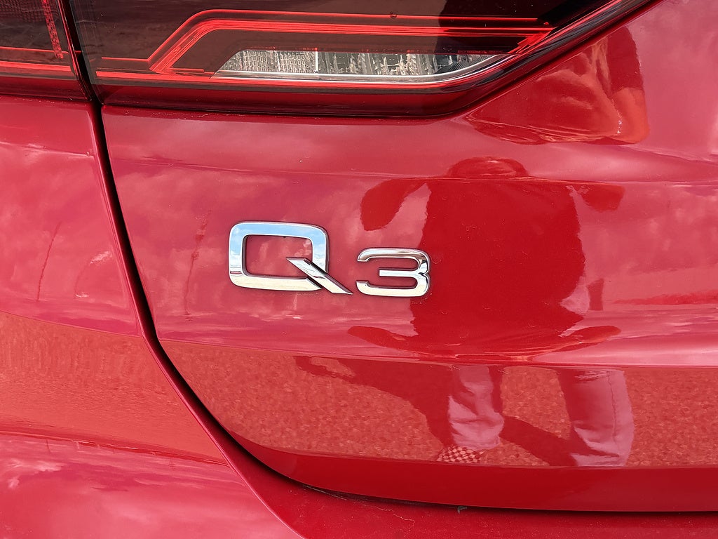 2025 Audi Q3 quattro S line Premium 45 TFSI