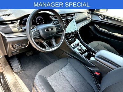2023 Jeep Grand Cherokee L Laredo