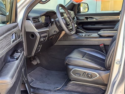 2024 Jeep Wagoneer Series II