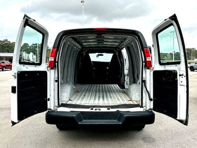 2022 GMC Savana 3500 Work Van