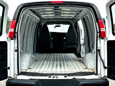2022 GMC Savana 3500 Work Van