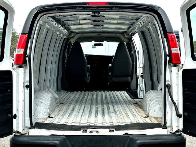 2022 GMC Savana 3500 Work Van