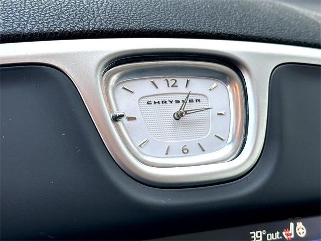 2023 Chrysler 300 Touring