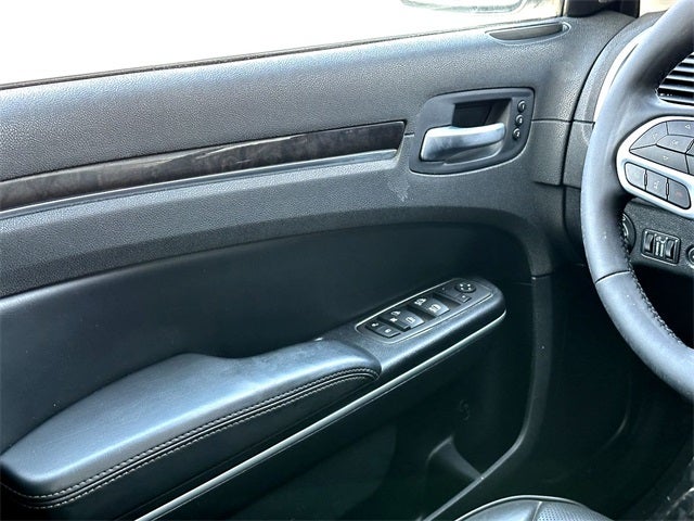 2023 Chrysler 300 Touring