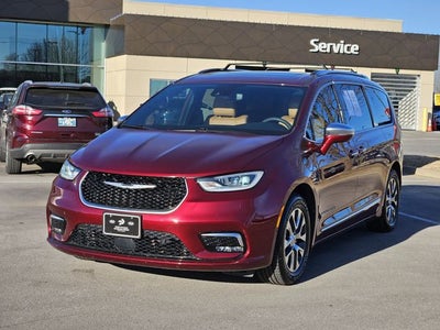 2022 Chrysler Pacifica Hybrid Pinnacle