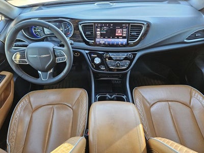 2022 Chrysler Pacifica Hybrid Pinnacle