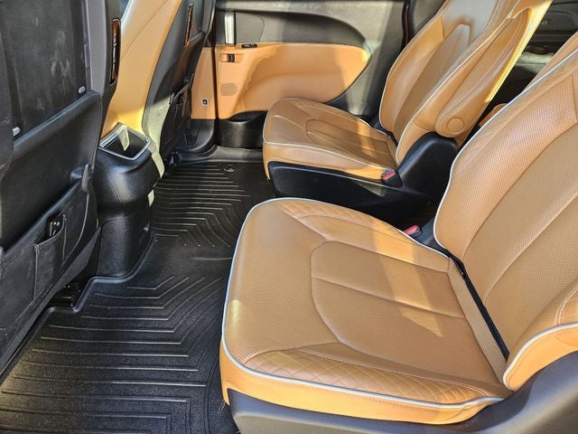 2022 Chrysler Pacifica Hybrid Pinnacle