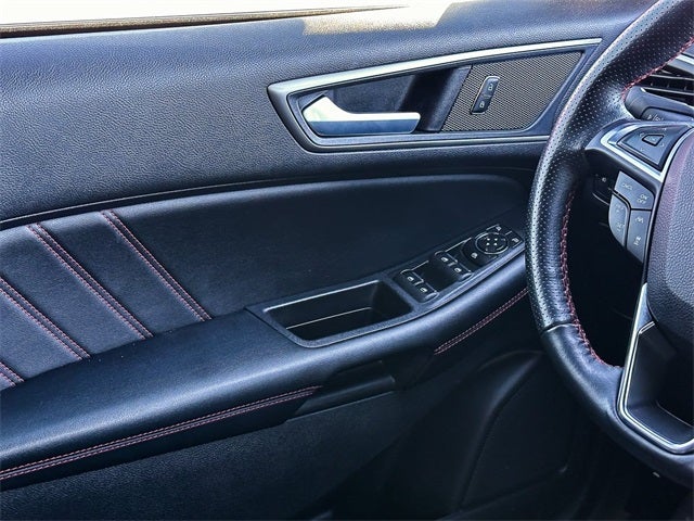 2022 Ford Edge ST Line