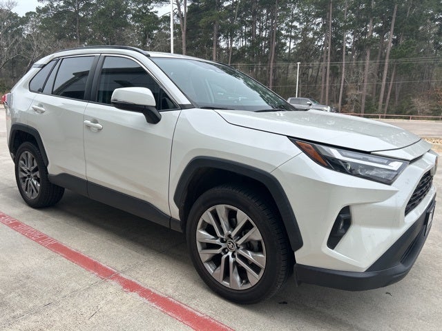 2022 Toyota RAV4 XLE Premium