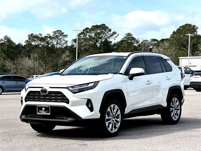 2022 Toyota RAV4 XLE Premium