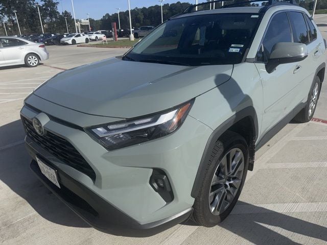 2022 Toyota RAV4 XLE Premium