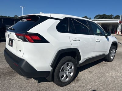 2025 Toyota RAV4 LE