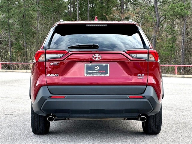 2025 Toyota RAV4 XLE