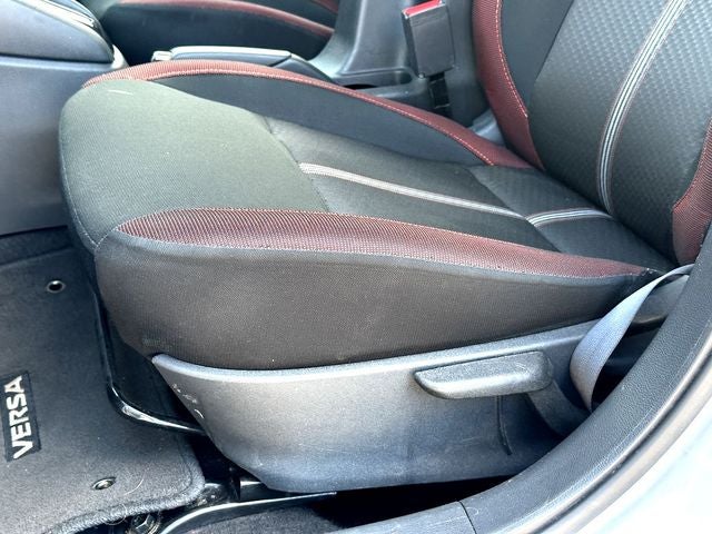 2024 Nissan Versa 1.6 SR