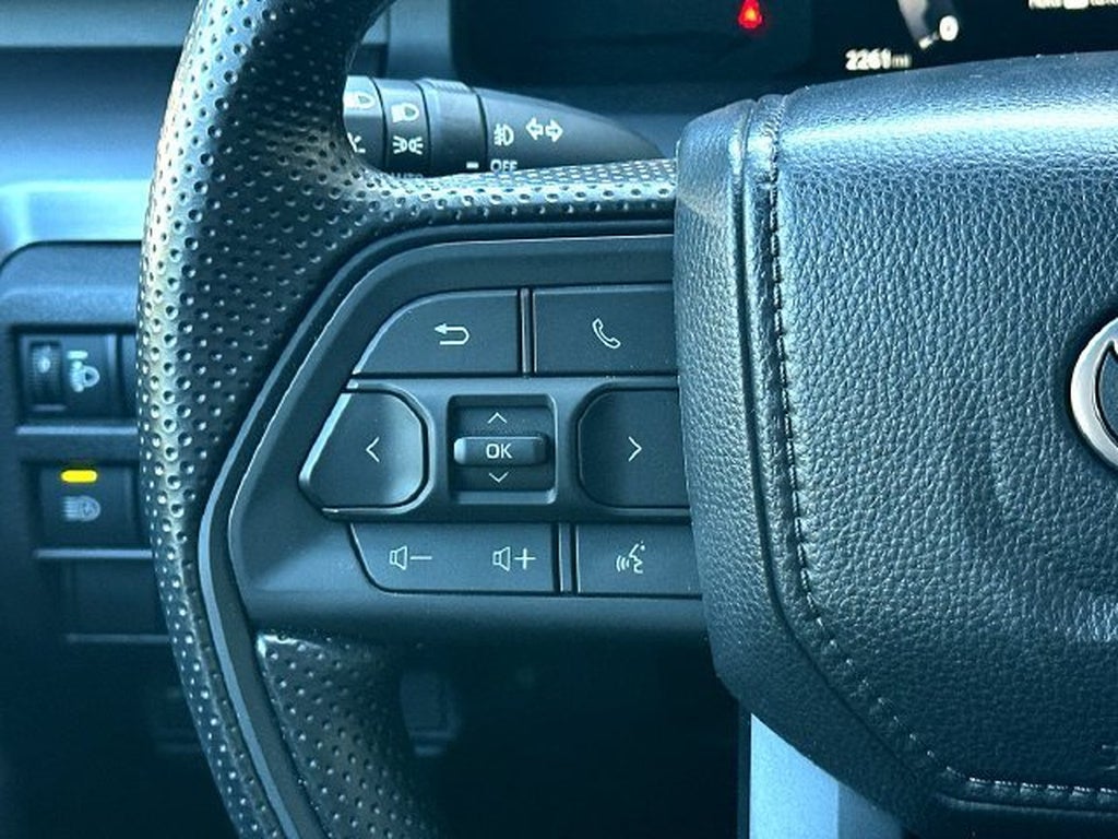 2026 Toyota Tacoma 4WD SR5
