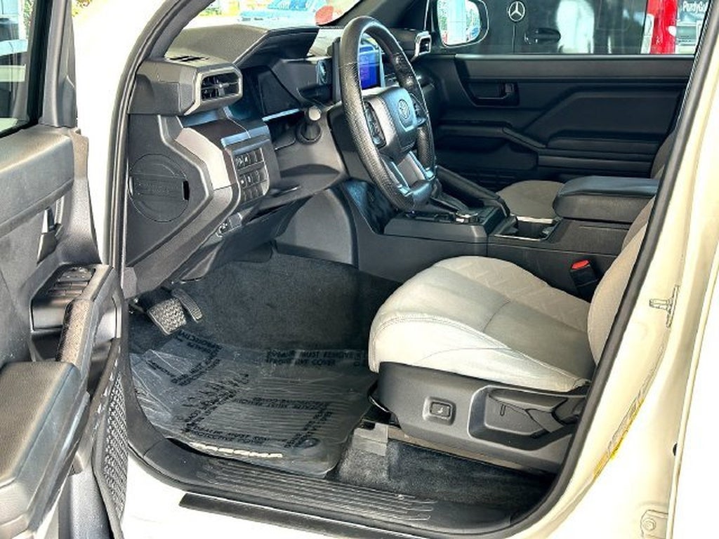 2024 Toyota Tacoma 4WD SR5