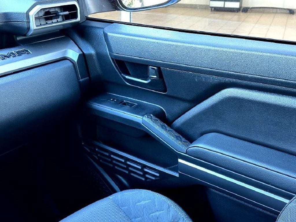 2026 Toyota Tacoma 4WD SR5