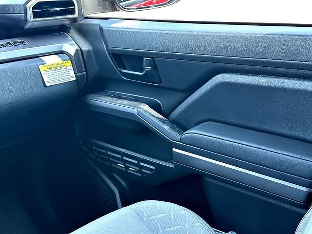 2026 Toyota Tacoma 4WD SR5