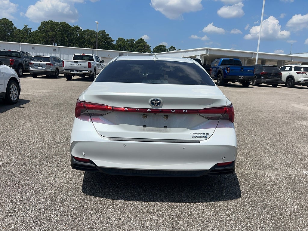 2022 Toyota Avalon Limited