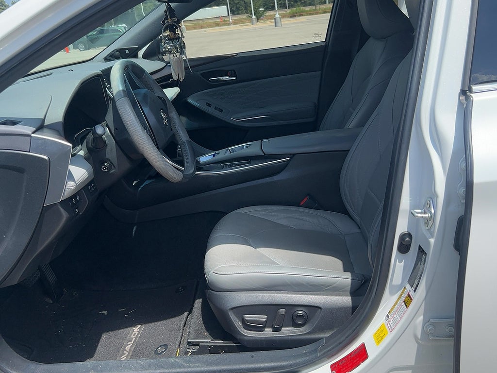 2022 Toyota Avalon Limited