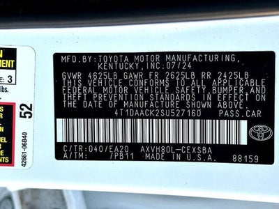 2025 Toyota Camry SE