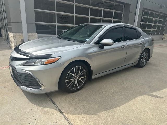 2023 Toyota Camry Hybrid XLE
