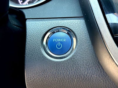 2023 Toyota Camry Hybrid XLE
