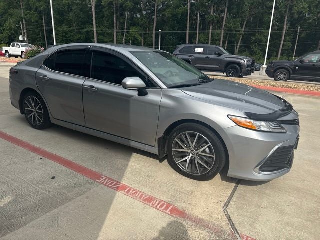 2023 Toyota Camry Hybrid XLE