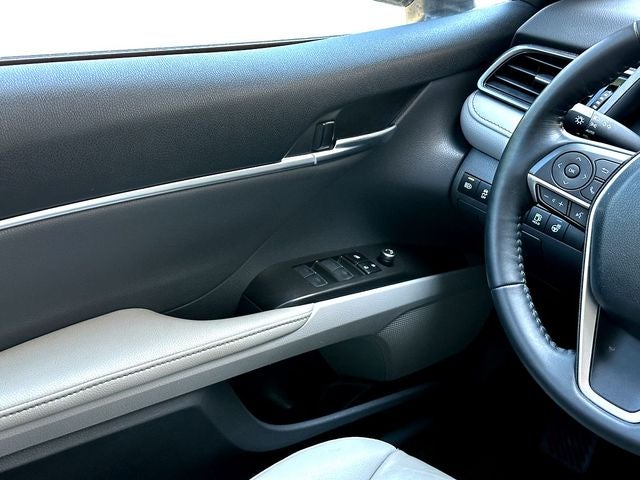 2023 Toyota Camry Hybrid XLE